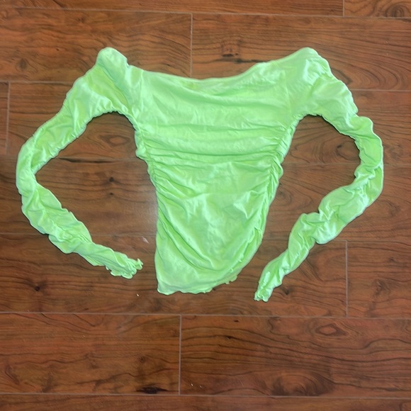 NWOT Urban Outfitters Lime Green Cut Out Long Sleeve Ruched Shirt Top - Picture 7 of 7